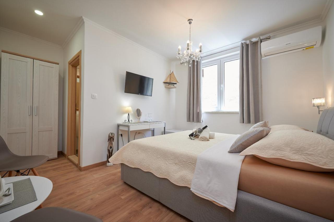 Rooms Antonio Τρογκίρ Εξωτερικό φωτογραφία
